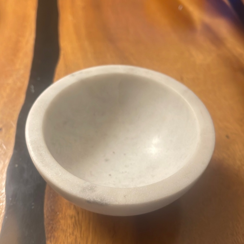 Small marble seasoning bowl